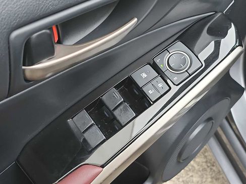 Used 2017 Lexus IS 200t image 14