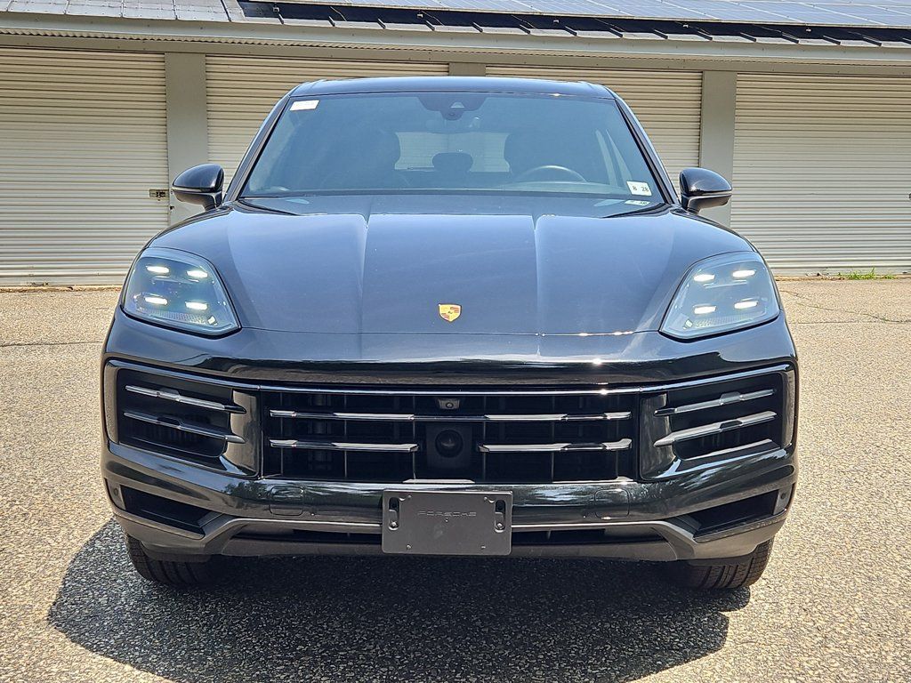 Certified 2024 Porsche Cayenne AWD/4WD image 10