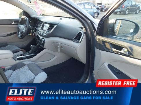 Used 2018 Hyundai Tucson SEL image 9