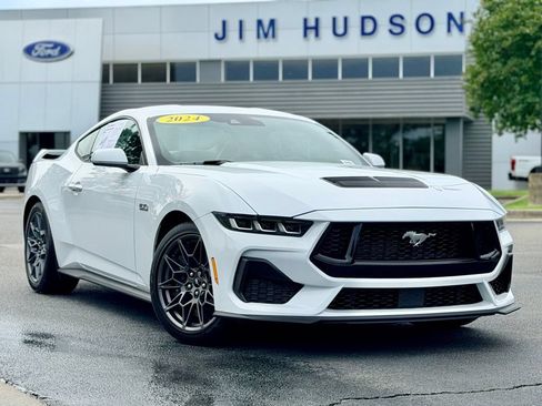 Used 2024 Ford Mustang GT Premium w/ GT Performance Package RWD image 2