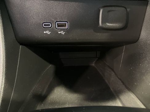 Used 2024 Buick Encore GX Preferred image 17