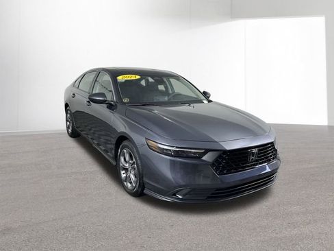 Used 2024 Honda Accord EX image 11