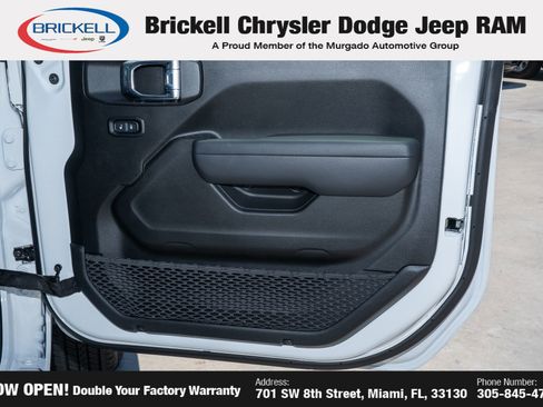 Used 2026 Jeep Gladiator Sport AWD/4WD image 13