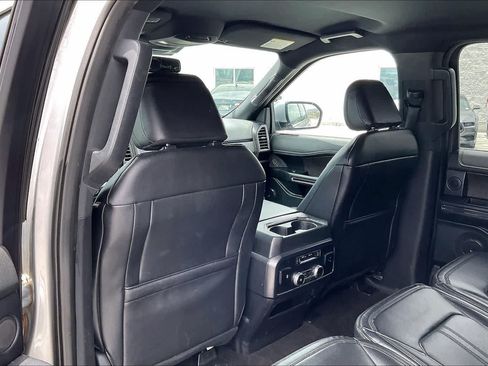 Used 2021 Ford Expedition Limited AWD/4WD image 12