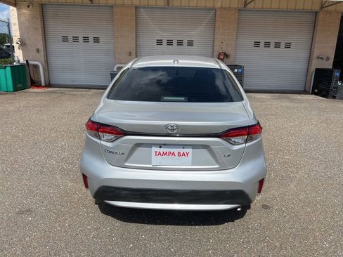 Used 2021 Toyota Corolla LE FWD image 13