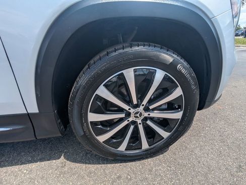Certified 2023 Mercedes-Benz GLB 250 4MATIC w/ Premium Package image 22
