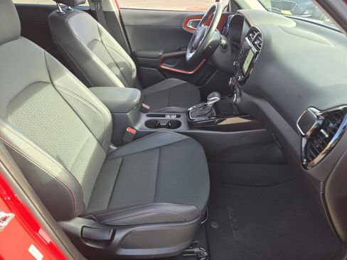 Certified 2025 Kia Soul GT-Line w/ GT-Line Technology Package image 16
