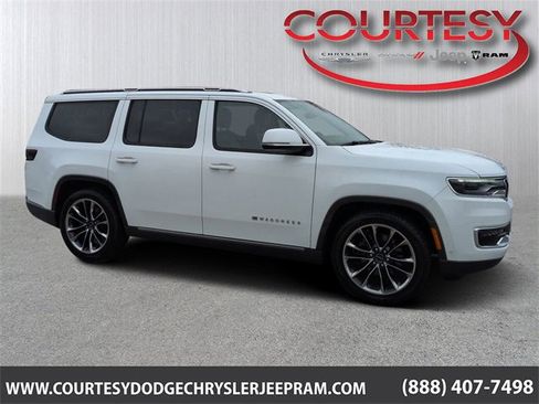 Used 2022 Jeep Wagoneer Series III w/ Premium Group I image 1