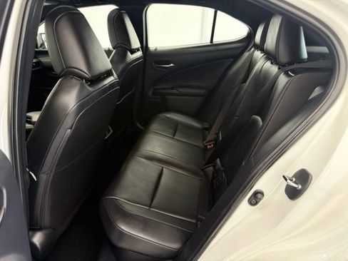 Used 2022 Lexus UX 250h w/ Luxury Package AWD/4WD image 17