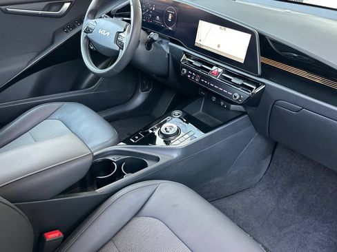 Used 2023 Kia Niro Wind FWD image 17