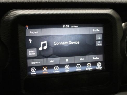 Used 2022 Jeep Wrangler Unlimited Sport image 31