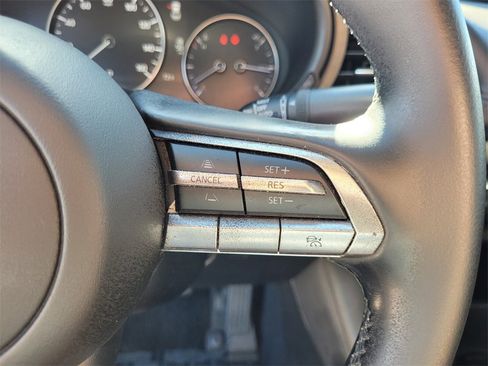 Used 2019 MAZDA MAZDA3 Sedan w/ Preferred Package image 31