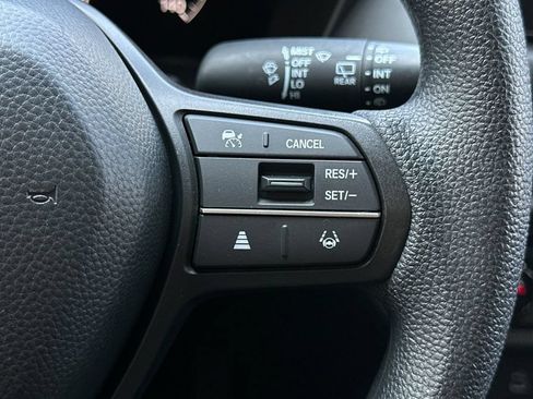 Certified 2026 Honda HR-V LX image 27