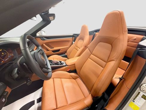 Certified 2026 Porsche 911 Carrera S RWD image 5