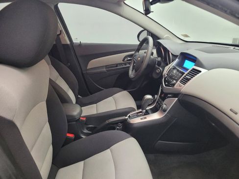 Used 2015 Chevrolet Cruze LS FWD image 21