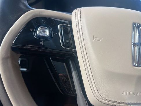 Used 2021 Lincoln Aviator Reserve w/ Equipment Group 202A image 23