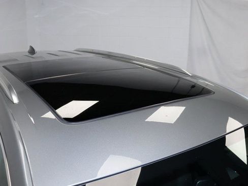 Certified 2025 Cadillac XT6 Premium Luxury image 13