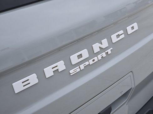 Used 2023 Ford Bronco Sport Outer Banks AWD/4WD image 12
