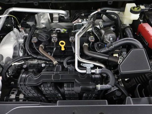 New 2025 Mitsubishi Outlander AWD image 28