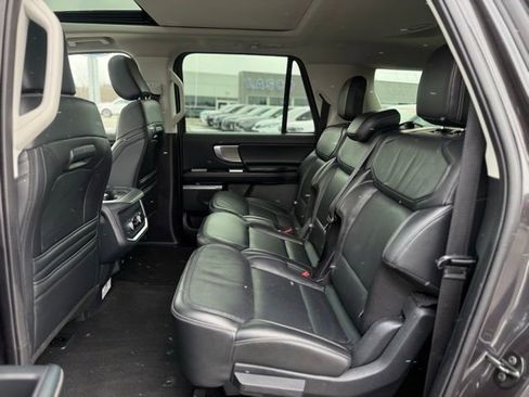 Used 2025 Ford Expedition Max Platinum image 20