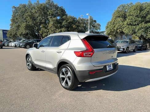 Used 2023 Volvo XC40 B5 Plus w/ Protection Package Premier image 4