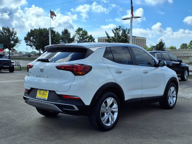 Used 2024 Buick Encore GX Preferred FWD image 2