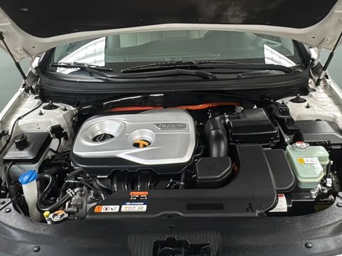 Used 2016 Hyundai Sonata SE FWD image 22