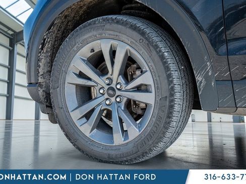 Used 2023 Ford Explorer XLT w/ Equipment Group 202A image 34