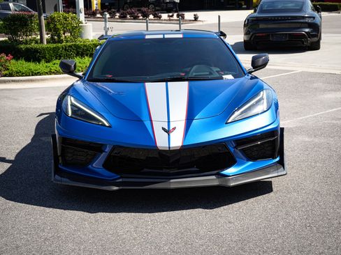 Used 2020 Chevrolet Corvette Stingray Preferred Cpe w/ 2LT Preferred Equipment Group RWD image 3