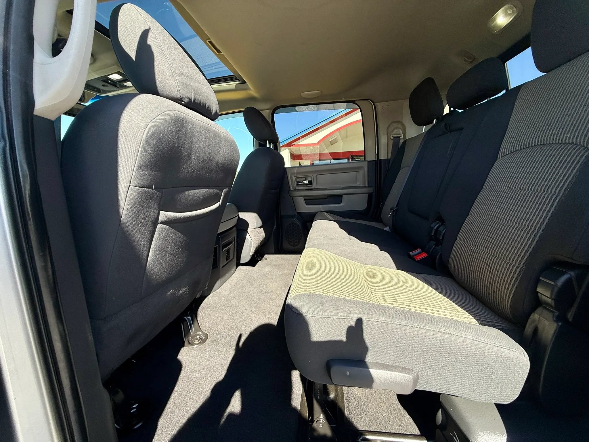 Used 2011 RAM 3500 SLT w/ Technology Group AWD/4WD image 13