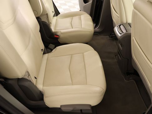 Used 2020 Cadillac XT6 Premium Luxury image 15