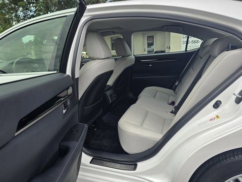 Used 2013 Lexus ES 350 FWD image 38