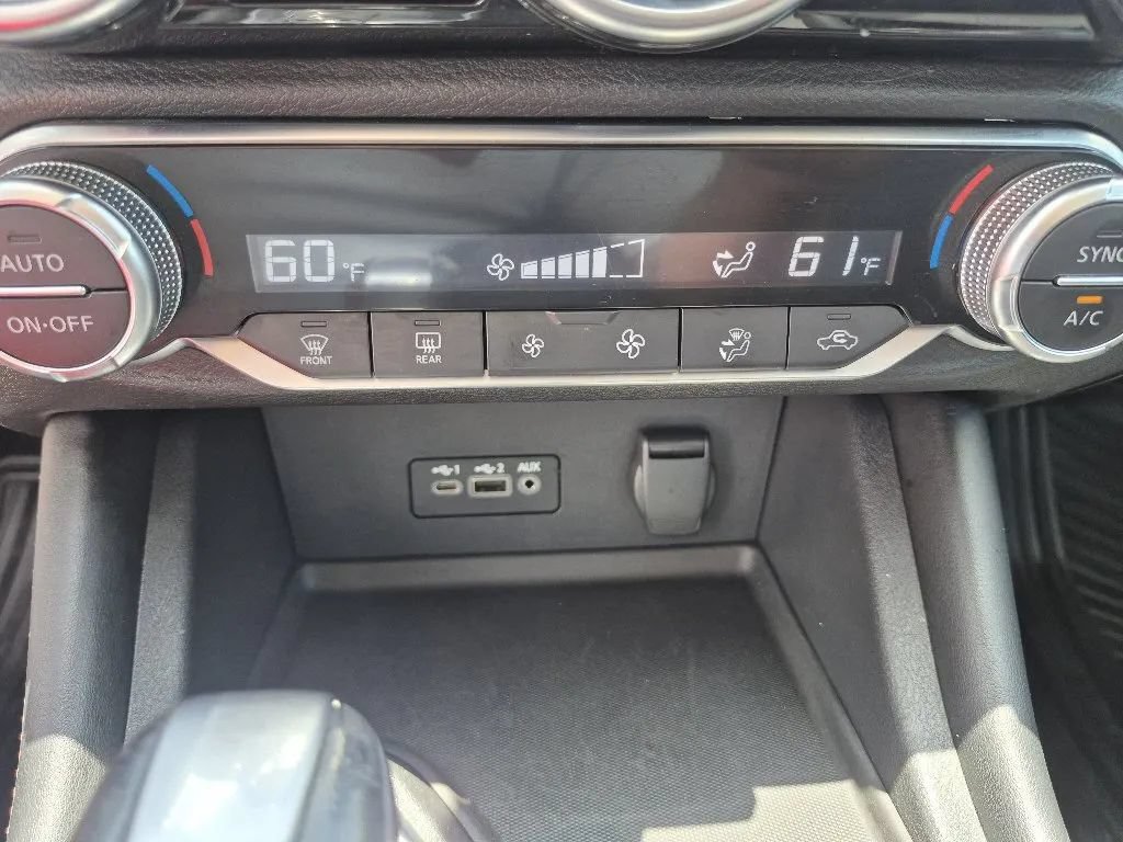 Used 2021 Nissan Sentra SR FWD image 26