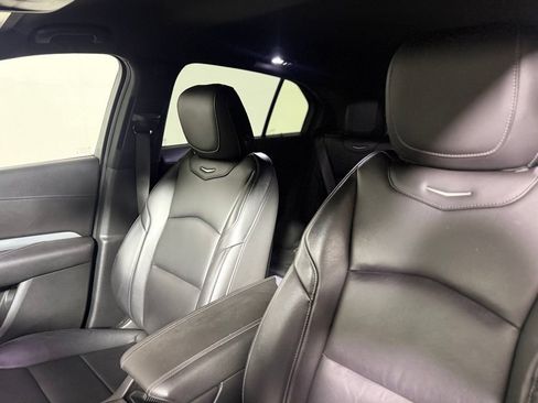 Used 2019 Cadillac XT4 Premium Luxury AWD/4WD image 19
