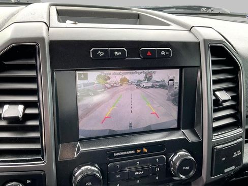 Used 2018 Ford F150 XLT w/ Equipment Group 302A Luxury AWD/4WD image 23