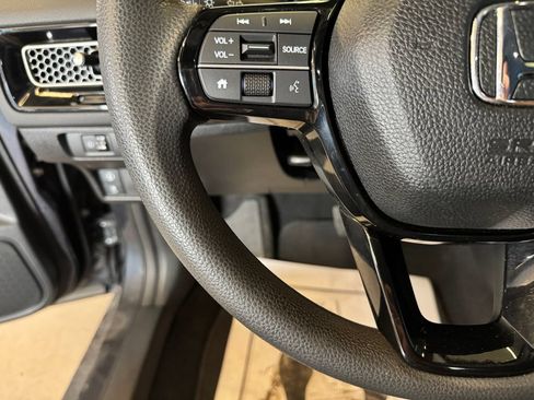 Used 2023 Honda Civic LX image 11