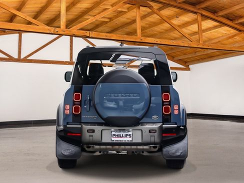 Used 2023 Land Rover Defender 110 X-Dynamic SE AWD/4WD image 4