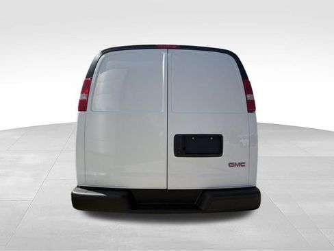 Used 2023 GMC Savana 2500 Extended w/ Driver Convenience Package RWD image 12