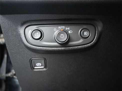 Used 2018 GMC Terrain Denali w/ Advanced Safety Package image 8