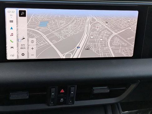 Used 2025 Porsche Macan 4S Electric image 18