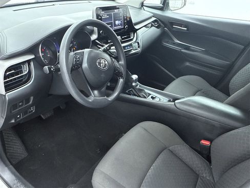 Used 2021 Toyota C-HR LE image 12