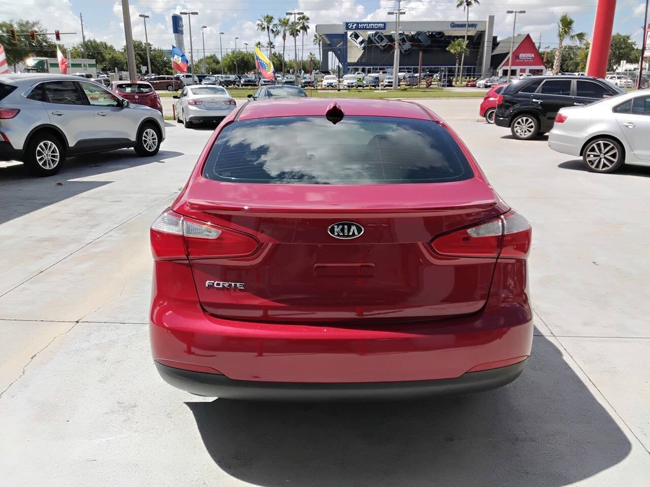 Used 2016 Kia Forte LX w/ Protection Package FWD image 4