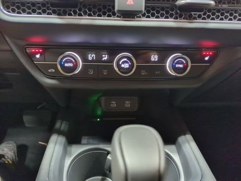 New 2026 Honda HR-V EX-L image 17