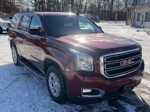Used 2018 GMC Yukon SLE w/ HD Trailering Package image 2