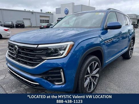 Certified 2025 Volkswagen Atlas SEL Premium R-Line image 1