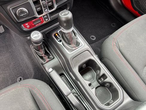 Used 2021 Jeep Wrangler Unlimited Rubicon image 15