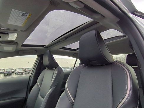 Used 2024 Toyota Prius XLE image 10