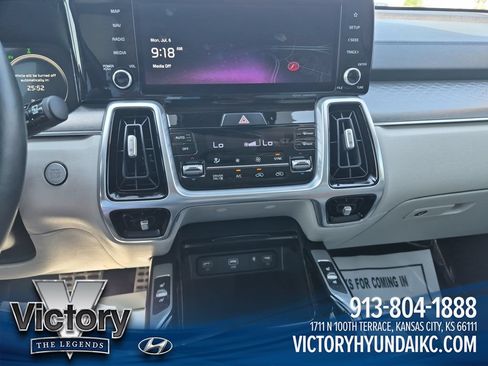 Used 2022 Kia Sorento SX Prestige AWD/4WD image 17