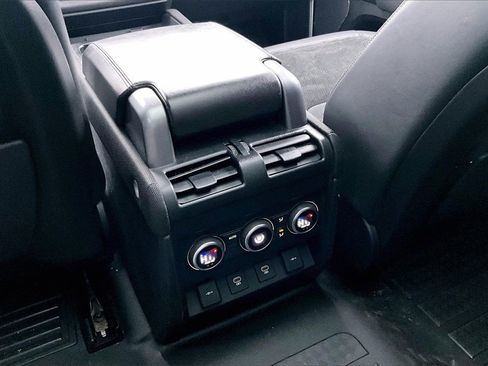 Used 2022 Land Rover Defender 90 Carpathian Edition image 29