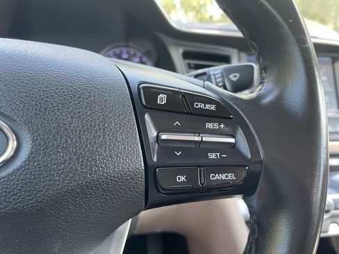 Used 2020 Hyundai Elantra Value Edition image 9